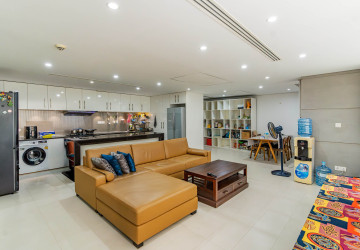 Duplex 4 Bedroom Serviced Apartment For Rent - Chakto Mukh, Phnom Penh - Image 4