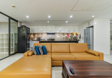 Duplex 4 Bedroom Serviced Apartment For Rent - Chakto Mukh, Phnom Penh photo 5