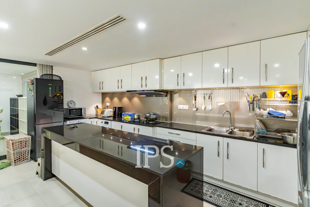 Duplex 4 Bedroom Serviced Apartment For Rent - Chakto Mukh, Phnom Penh - Image 8