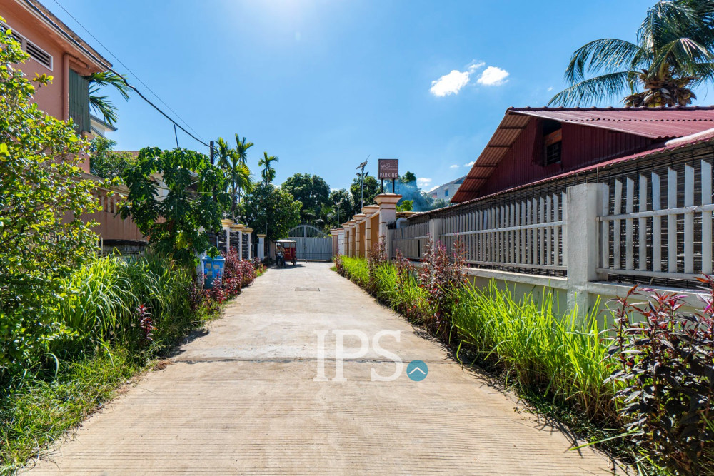 818 Sqm Commercial Land and House For Sale - Sala Kamreuk, Siem Reap - Image 14