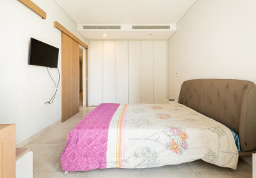 3rd Floor 1 Bedroom Condo For Sale - Embassy Residences, Tonle Bassac, Phnom Penh thumbnail