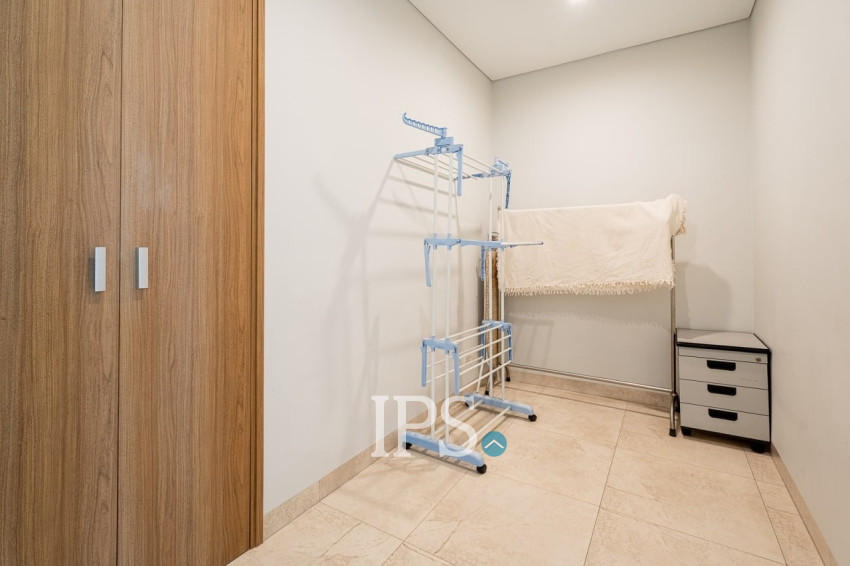 3rd Floor 1 Bedroom Condo For Sale - Embassy Residences, Tonle Bassac, Phnom Penh
