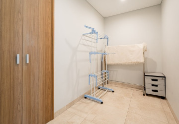 3rd Floor 1 Bedroom Condo For Sale - Embassy Residences, Tonle Bassac, Phnom Penh thumbnail