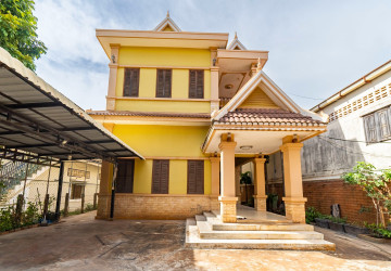 4 Bedroom House For Rent – Slor Kram, Siem Reap