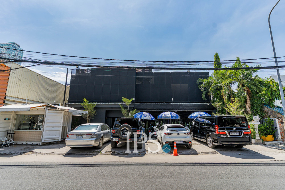 Turnkey Gym Business For Sale - Boeung Trabek, Phnom Penh Turnkey Gym Business For Sale - Boeung Trabek, Phnom Penh