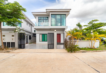 3 Bedroom House For Rent – Kandaek, Siem Reap