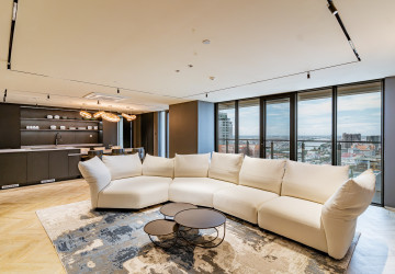 2 Bedroom Condo For Rent – Le Conde, BKK1, Phnom Penh