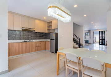 4 Bedroom Link Villa For Sale - Chip Mong Landmark 60m,  Hun Sen Blvd, Phnom Penh photo 6