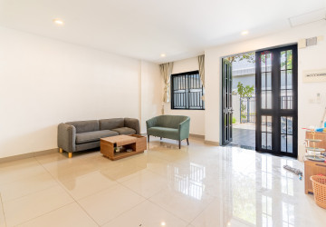 4 Bedroom Link Villa For Sale - Chip Mong Landmark 60m,  Hun Sen Blvd, Phnom Penh - Image 3