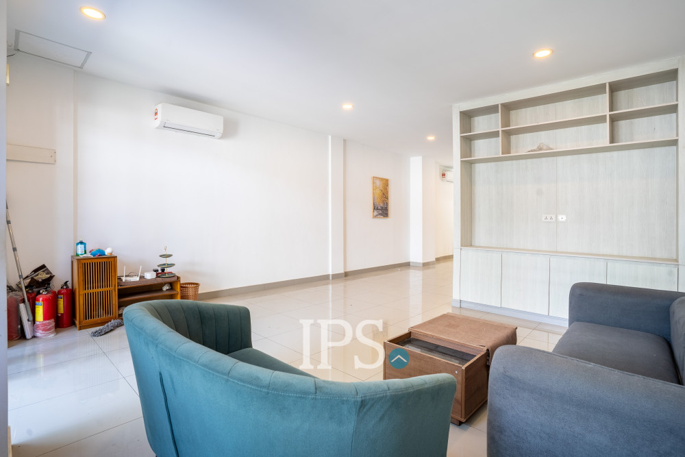 4 Bedroom Link Villa For Sale - Chip Mong Landmark 60m,  Hun Sen Blvd, Phnom Penh - Image 4