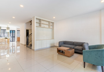 4 Bedroom Link Villa For Sale - Chip Mong Landmark 60m,  Hun Sen Blvd, Phnom Penh - Image 2