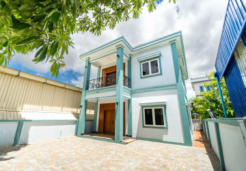 3 Bedroom House For Sale – Svay Dangkum, Siem Reap