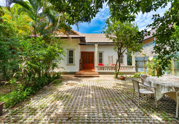 2 Bedroom House For Rent – Sala Kamreuk, Siem Reap