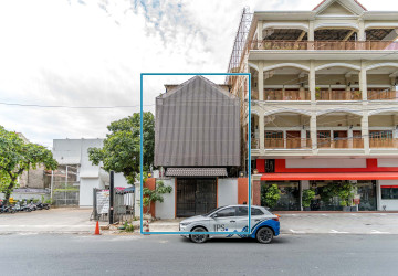 5 Bedroom Shophouse For Rent – BKK1, Phnom Penh