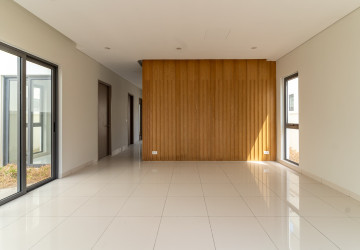 4 Bedroom Villa Klem For Sale - Borey Chankiri, Preaek Kampues, Phnom Penh - Image 2