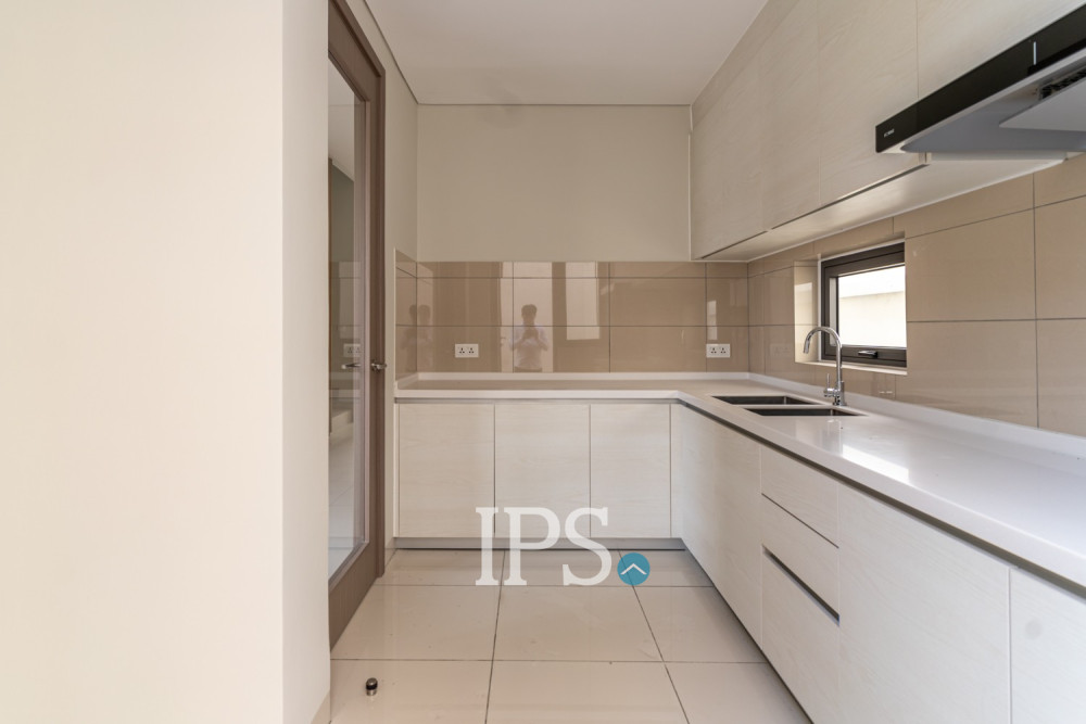 4 Bedroom Villa Klem For Sale - Borey Chankiri, Preaek Kampues, Phnom Penh - Image 12