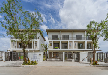 3 Bedroom Villa Link Vista For Sale – Borey Chankiri II, Preaek Kampues, Phnom Penh