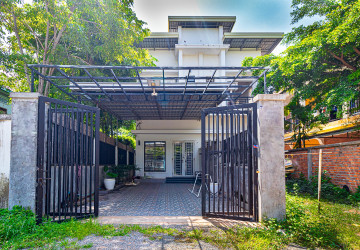 2 Bedroom House For Rent – Sala Kamruek, Siem Reap