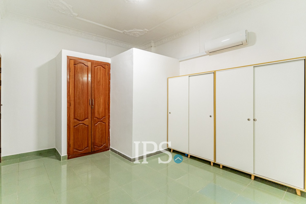 Renovated 3 Bedroom Apartment For Rent - Beoung Raing, Phnom Penh - Image 23