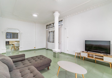 Renovated 3 Bedroom Apartment For Rent - Beoung Raing, Phnom Penh - Image 4