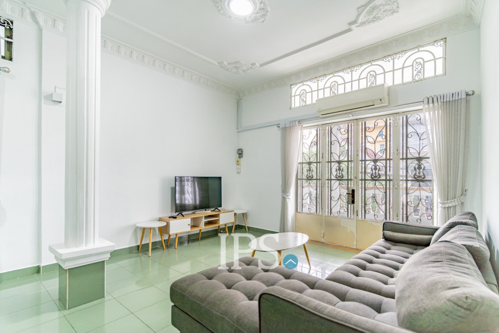 Renovated 3 Bedroom Apartment For Rent - Beoung Raing, Phnom Penh - Image 2