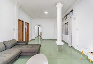 Renovated 3 Bedroom Apartment For Rent - Beoung Raing, Phnom Penh photo 5