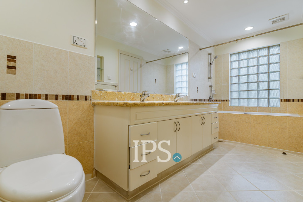 3 Bedroom Serviced Apartment For Rent - Teuk Thla, Phnom Penh - Image 22