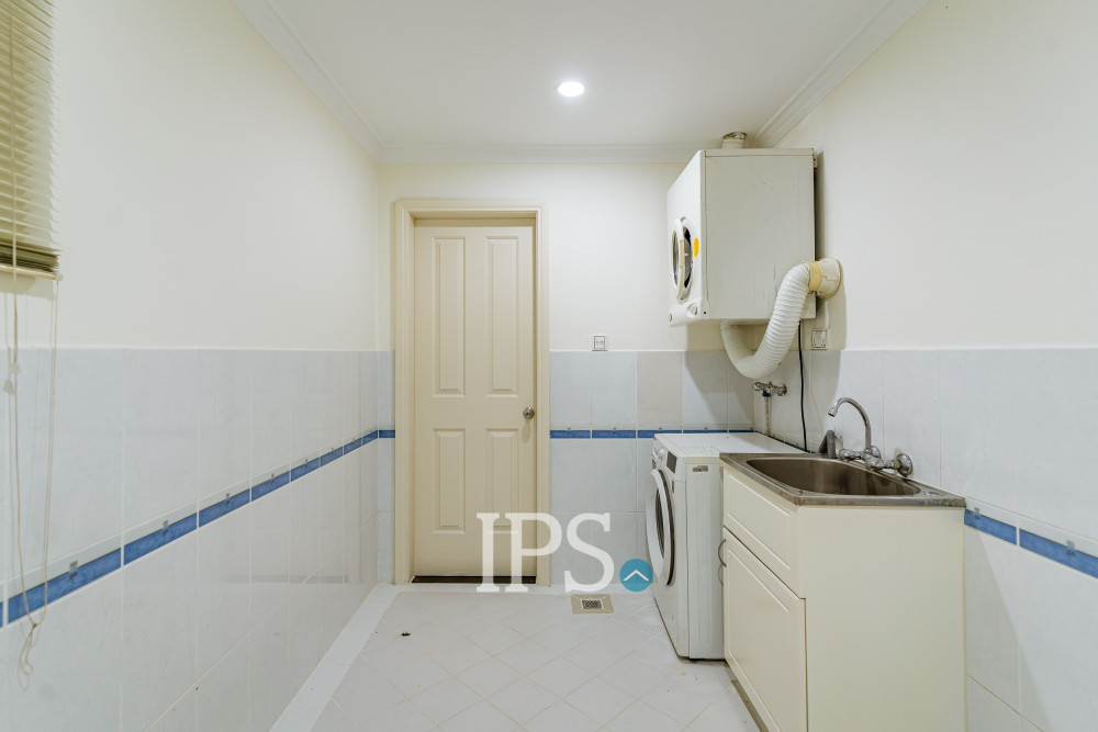 3 Bedroom Serviced Apartment For Rent - Teuk Thla, Phnom Penh - Image 12