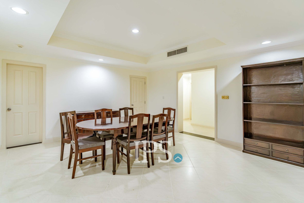 3 Bedroom Serviced Apartment For Rent - Teuk Thla, Phnom Penh - Image 6