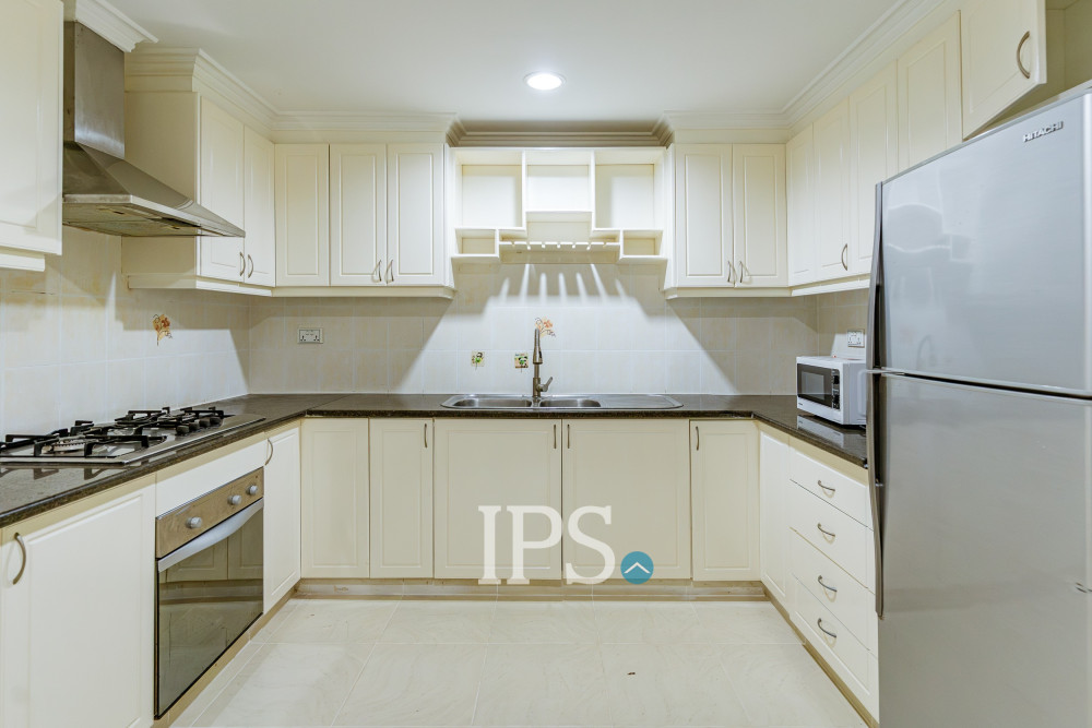 3 Bedroom Serviced Apartment For Rent - Teuk Thla, Phnom Penh - Image 9