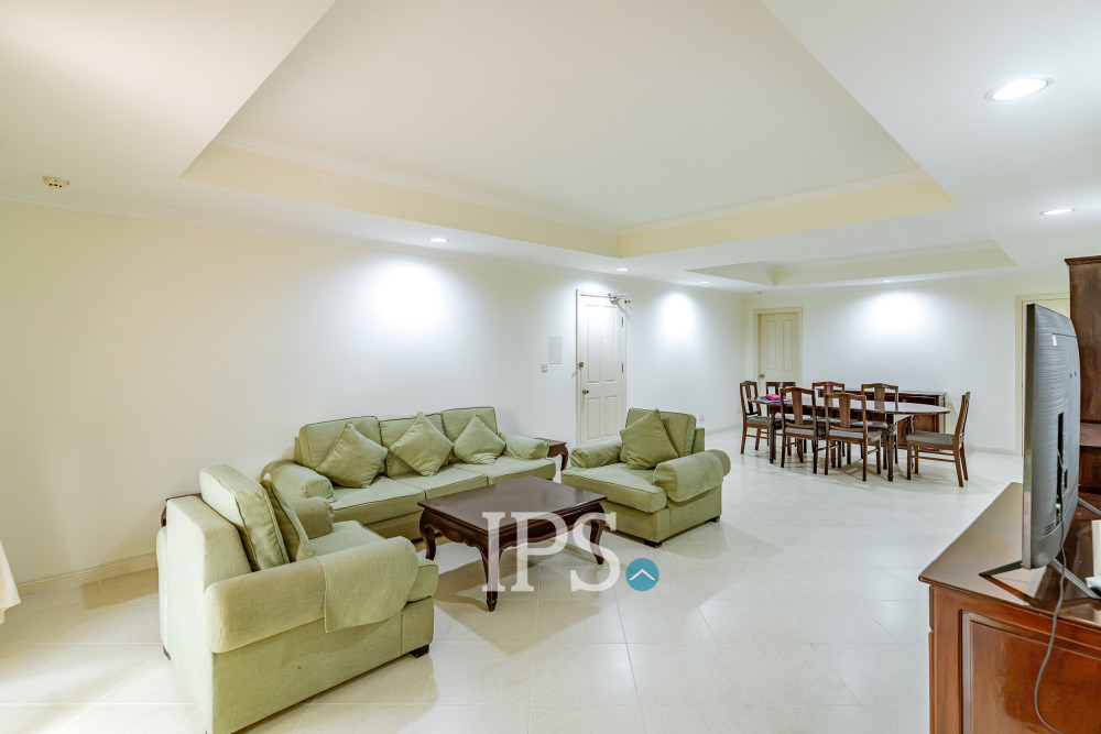 3 Bedroom Serviced Apartment For Rent - Teuk Thla, Phnom Penh - Image 2