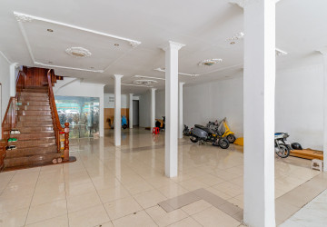 3 Bedroom Shophouse For Sale - St. 271, Tuol Kork, Phnom Penh photo 6