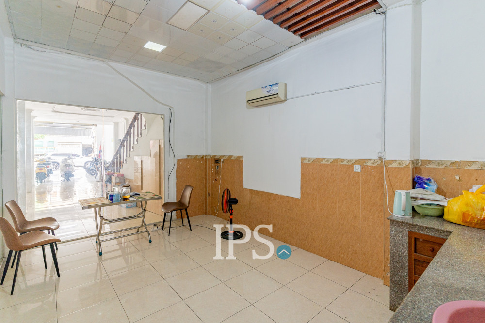 3 Bedroom Shophouse For Sale - St. 271, Tuol Kork, Phnom Penh - Image 11 3 Bedroom Shophouse For Sale - St. 271, Tuol Kork, Phnom Penh - Image 11