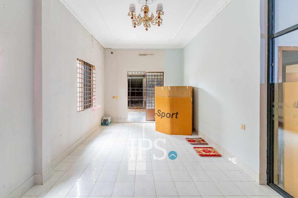 3 Bedroom Shophouse For Sale - St. 271, Tuol Kork, Phnom Penh - Image 13 3 Bedroom Shophouse For Sale - St. 271, Tuol Kork, Phnom Penh - Image 13