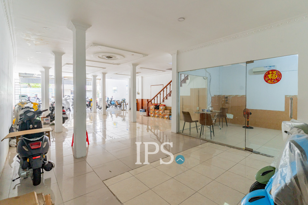 3 Bedroom Shophouse For Sale - St. 271, Tuol Kork, Phnom Penh - Image 5 3 Bedroom Shophouse For Sale - St. 271, Tuol Kork, Phnom Penh - Image 5
