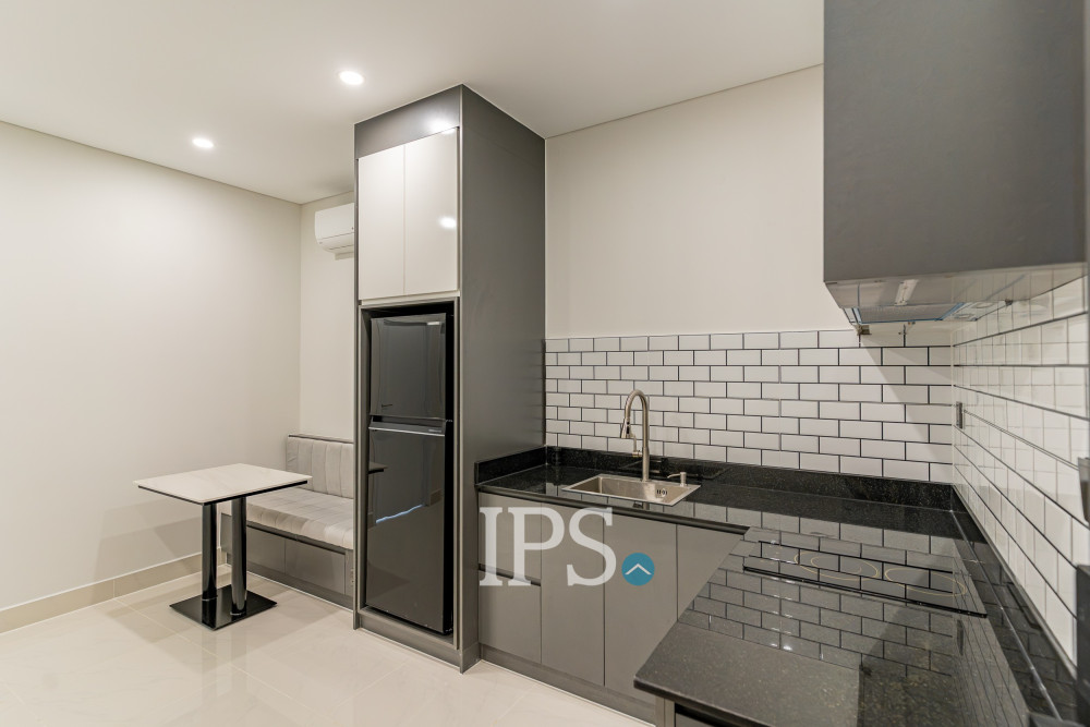 1 Bedroom Serviced Apartment For Rent - Toul Tum Poung 1, Phnom Penh - Image 5