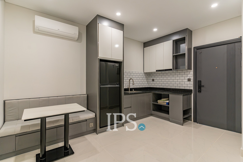 1 Bedroom Serviced Apartment For Rent - Toul Tum Poung 1, Phnom Penh