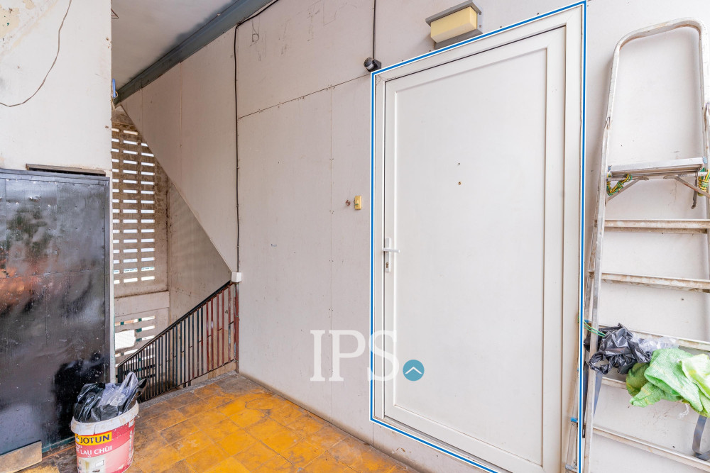 Renovated Duplex 4 Bedroom Apartment For Sale - Srah Chork, Daun Penh, Phnom Penh - Image 20 Renovated Duplex 4 Bedroom Apartment For Sale - Srah Chork, Daun Penh, Phnom Penh - Image 20