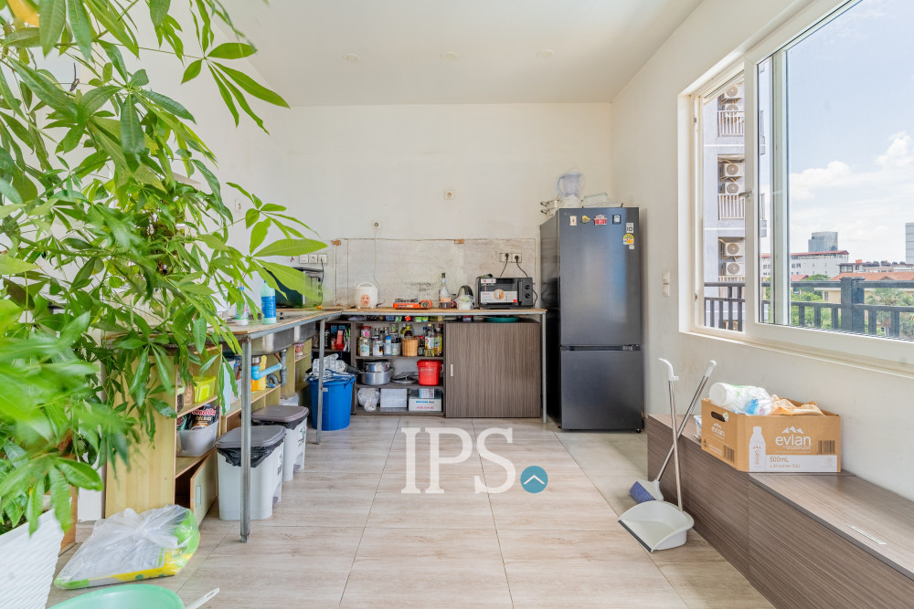 Renovated Duplex 4 Bedroom Apartment For Sale - Srah Chork, Daun Penh, Phnom Penh - Image 6 Renovated Duplex 4 Bedroom Apartment For Sale - Srah Chork, Daun Penh, Phnom Penh - Image 6
