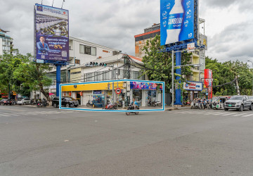 200 Sqm Corner Retail Space For Rent – Chakto Mukh, Phnom Penh