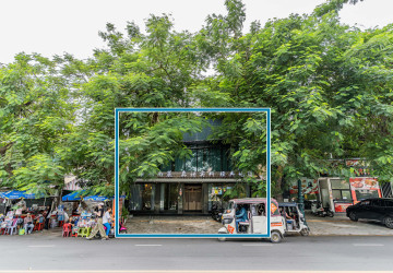 408 Sqm Retail Space For Rent – Chakto Mukh, Phnom Penh