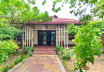2 Bedroom House For Rent – Svay Dangkum, Siem Reap