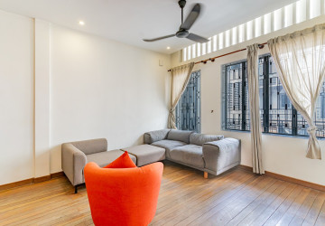 1 Bedroom Renovated Apartment For Sale - Phsar Kandal 2, Phnom Penh - Image 2