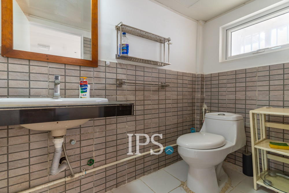 Renovated Duplex 2 Bedroom Apartment For Sale - Chakto Mukh, Phnom Penh - Image 18 Renovated Duplex 2 Bedroom Apartment For Sale - Chakto Mukh, Phnom Penh - Image 18
