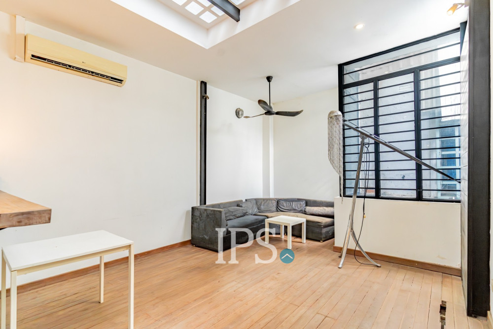 Renovated 2 Bedroom Apartment For Sale - Phsar Kandal 2, Phnom Penh - Image 2 Renovated 2 Bedroom Apartment For Sale - Phsar Kandal 2, Phnom Penh - Image 2
