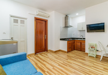 1 Bedroom Serviced Apartment For Rent - Tonle Bassac, Phnom Penh - Image 4