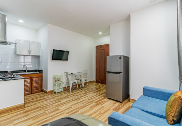 1 Bedroom Serviced Apartment For Rent - Tonle Bassac, Phnom Penh - Image 3