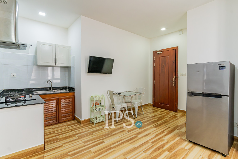 1 Bedroom Serviced Apartment For Rent - Tonle Bassac, Phnom Penh - Image 5