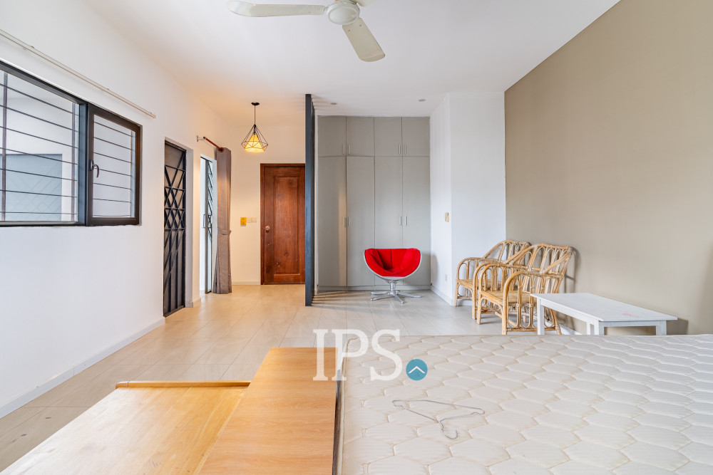 3 Bedroom Renovated Apartment For Sale - Phsar Kandal 2, Phnom Penh - Image 19 3 Bedroom Renovated Apartment For Sale - Phsar Kandal 2, Phnom Penh - Image 19