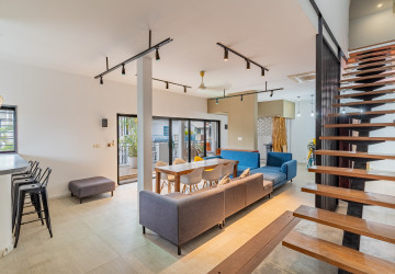 3 Bedroom Renovated Apartment For Sale - Phsar Kandal 2, Phnom Penh - Image 4